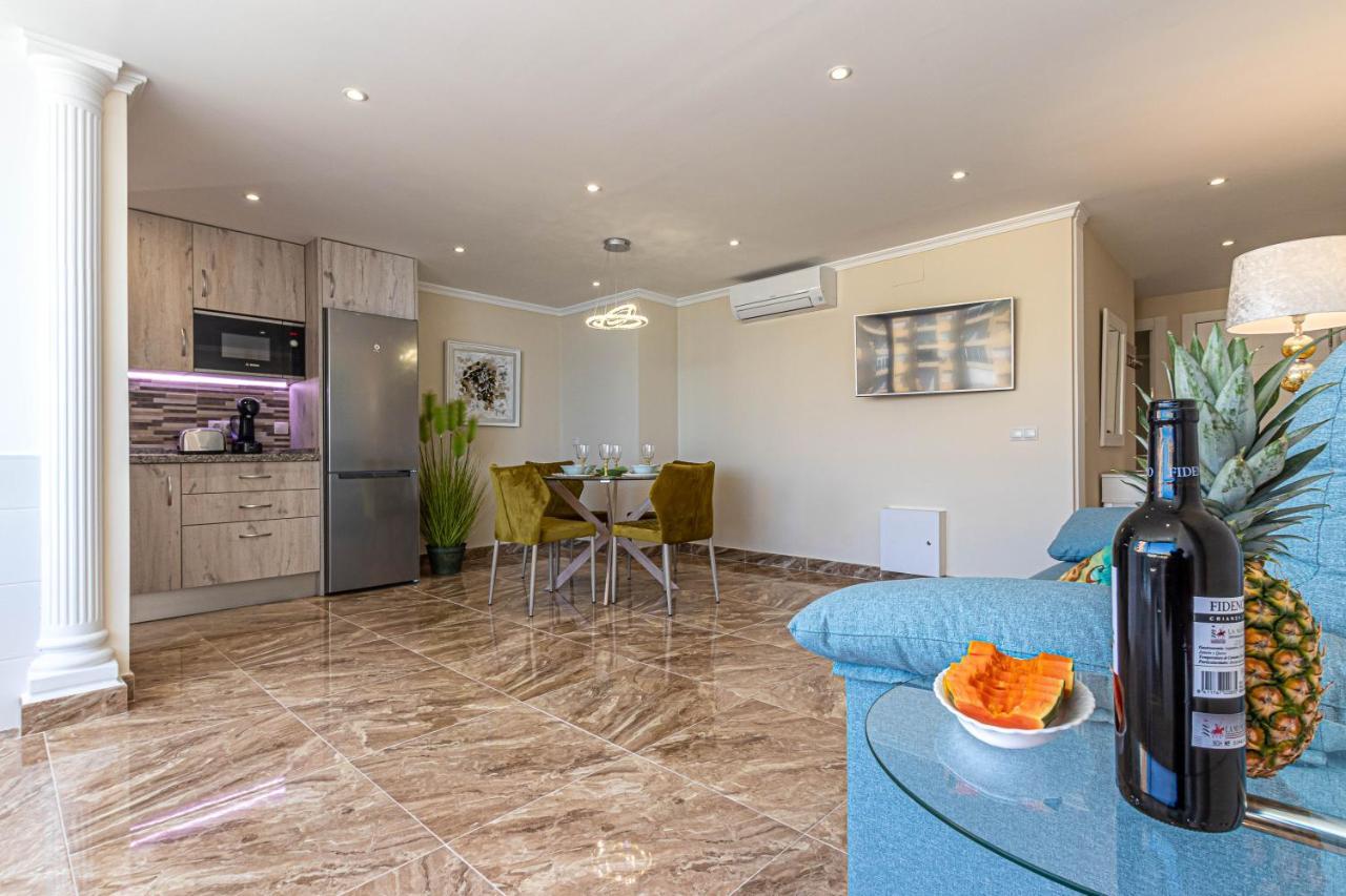Costa Paradise - Beachfront Apartment Fuengirola Eksteriør billede